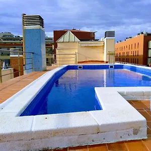 Piso En Centro +piscina+terraza+vistas Terrassa